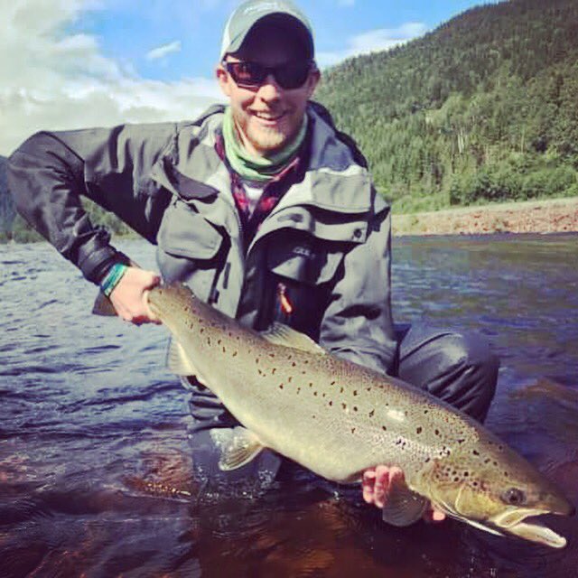 jardineflyfish's tweet photo. My parting gift from the Gaula...
A last cast effort in a much bigger river than just two days ago!
#fishing #flyfishing #salmonfishing #atlanticsalmon #Norway #Gaula #støren #flyfishingaddict #flyfishingadventure #catchandrelease #keepemwet #chasingsilver #travel https://t.co/1420SR0kPj