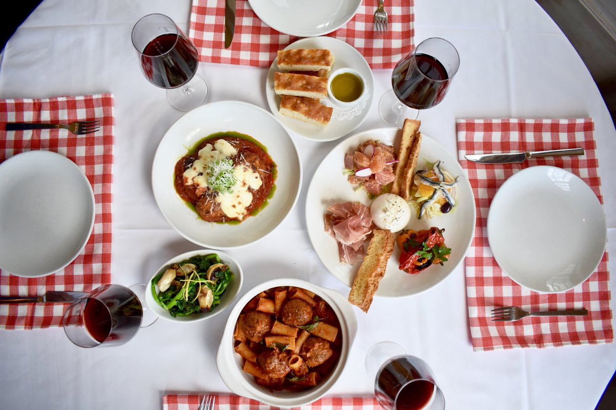 TarryLodge's tweet photo. It’s Sunday Sugo Day! We’re offering a 4-Course Family Style red sauce dinner all day every Sunday! Link in Bio to check out the menu &amp; call to make your reservation today! https://t.co/sjXMMj1LUg