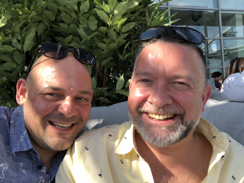 Daryn KinsellaWood (darynkw) Twitter