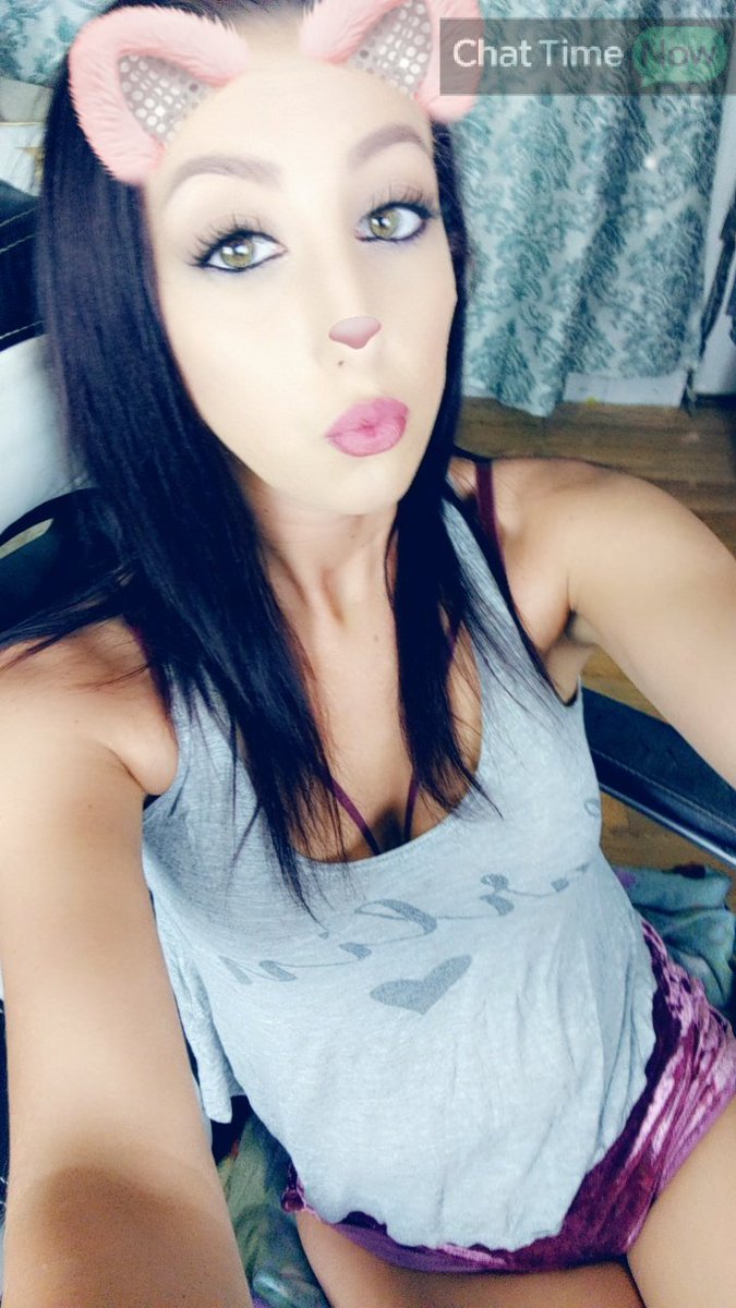 ChatTimeNow's tweet photo. Come on over to #ChatTimeNow - a place to meet, chat and chill with beautiful women... Bored, lonely or just need to get away? Chat with my lovely gal-pals today! #actualmodels #cam2cam #litecoin #letschat #sundayfunday https://t.co/DnlRysSpVy https://t.co/Vk28zBSJdH