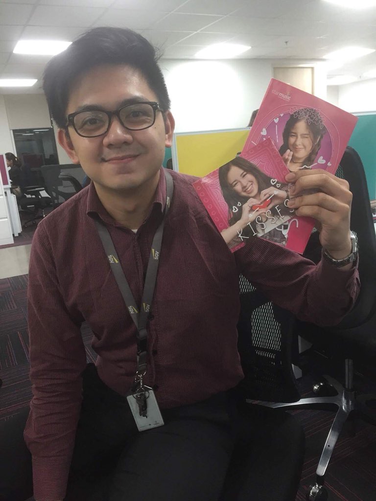 KissableToni's tweet photo. Happiest birthday to one of my fave kissables and isa na rin sa mga poging kissable na kilala ko! Love you paulo! 💋
#LightsCameraMagicKISSES @delavinkisses https://t.co/C0zxAnS6DE