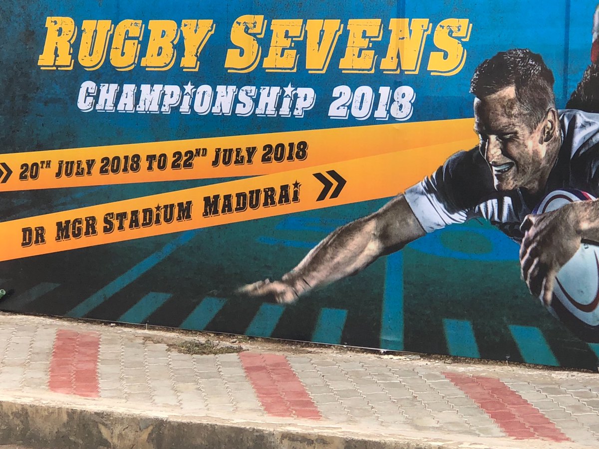 msathia's tweet image. அதெப்படி மருதைல ரக்பி வெளட ஆள் இருக்கு? #modination