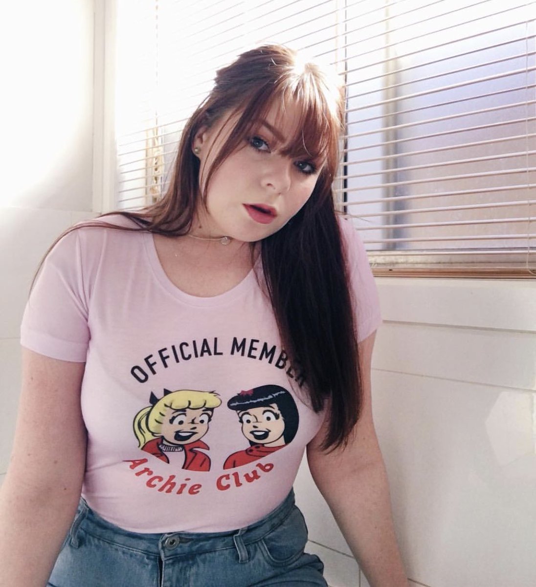 bettynveronica's tweet photo. Are you part of the official #Archie club? @je.nni.fer is! The inspiration for this tee shirt design were some vintage βofficial Archie clubβ pins that we found in the archives! Whoβs an original @archiecomics fan here? #archiecomics #comicbabes https://t.co/3RUaRGXQRl