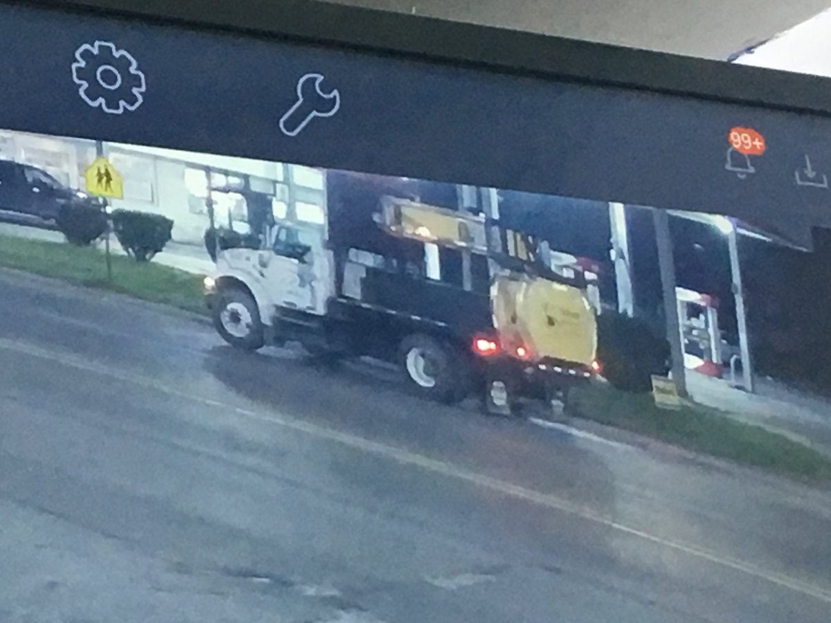 This is a picture of the truck. Police are investigating @wxyzdetroit