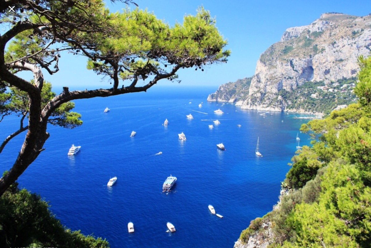 tomynonno's tweet photo. MARE DI AMALFI............💙 https://t.co/8NSfpNxiDo