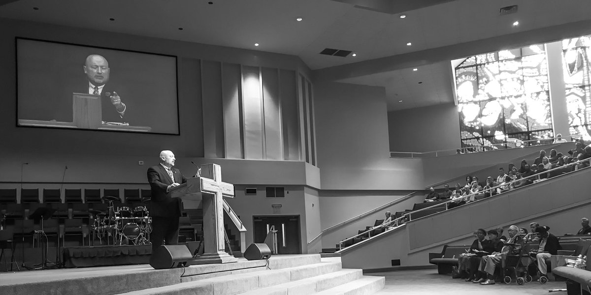 paulthomasdavis's tweet photo. 2 Great Truths from @DrDanNcrest 

1. Jesus is NEVER in a HURRY  
But Jesus is also NEVER LATE

2. When you have a Word from God..
NEVER change it for the majority opinion!

#FinishingTheWork #Acts #Northcrest #DanLanier #DannyLanier https://t.co/PqwjjVLUJy