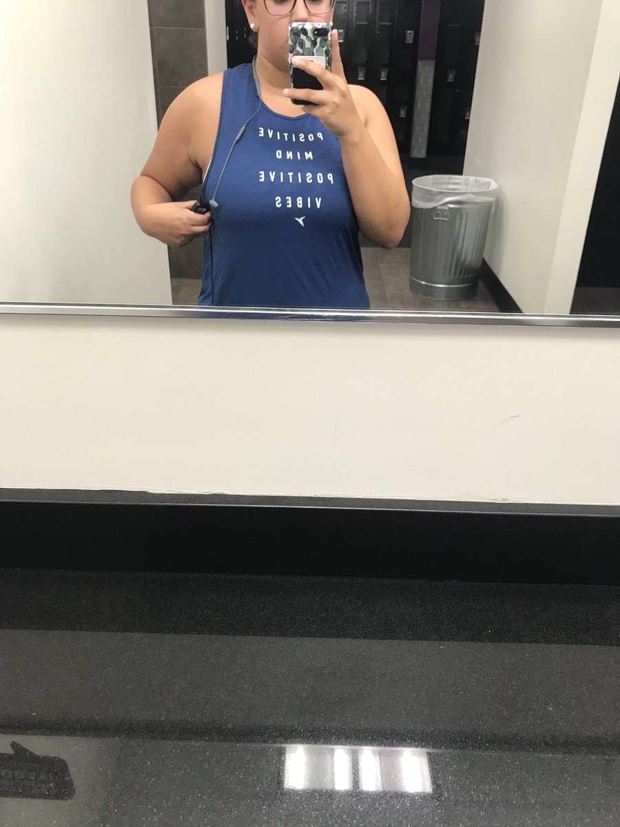 tantoned_tiny's tweet photo. • Positive Minds, Positive Vibes • felt like my old self at the gym 9 am this morning. Feeling great, and planning on having a great day 👌🏼👌🏼 -5.2 lbs in 3 weeks, and planning on losing more! https://t.co/oNlvGOyQ2K
