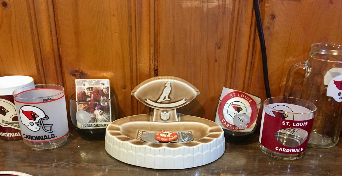 scott_sansoucie's tweet photo. So, @BigRed_STL said I should show some of the #STLBigRed #STLFootballCardinals remodel I did for my basement bar. It’s not much, but I am happy with how it turned out #BasementBars https://t.co/dD47LeYjHB