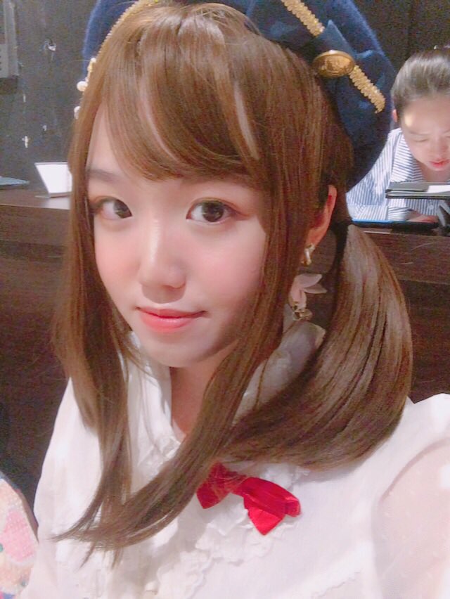 1997Nguyenpham's tweet photo. New me new account 😋🌸 
Hi vọng lần này dự tuyển cầu cho em trúng 😭
#kawaii 
#sgo48 https://t.co/Ly3Rn7GImk