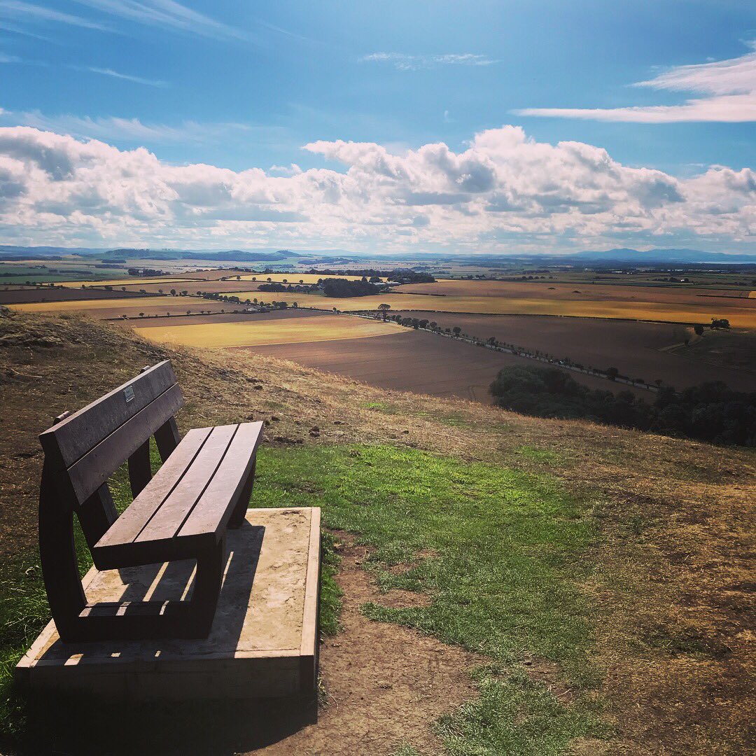 timbrog's tweet photo. Strong contender for the #BestBenchView https://t.co/9IILEDqnzQ