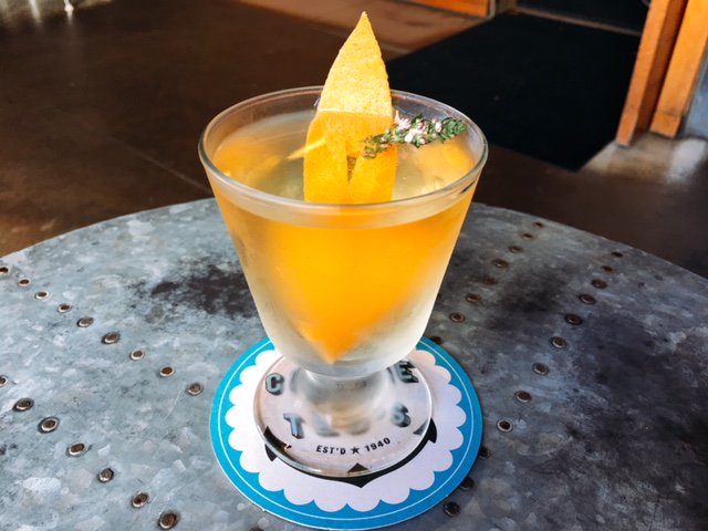 ThePerfectSpot's tweet photo. My longtime #seafood go-to in #LA, @ConnieandTeds, also does right by cocktails paired with #food, like this @Edinburgh_Gin #gin/#Caperitif #vermouth/#grapefruit/#thyme #cocktail. 

... one of my top national @liquor #cocktails now: https://t.co/AKJJ2iQTuS

#drink #LosAngelesBars https://t.co/Xw5ZYOVOJ4