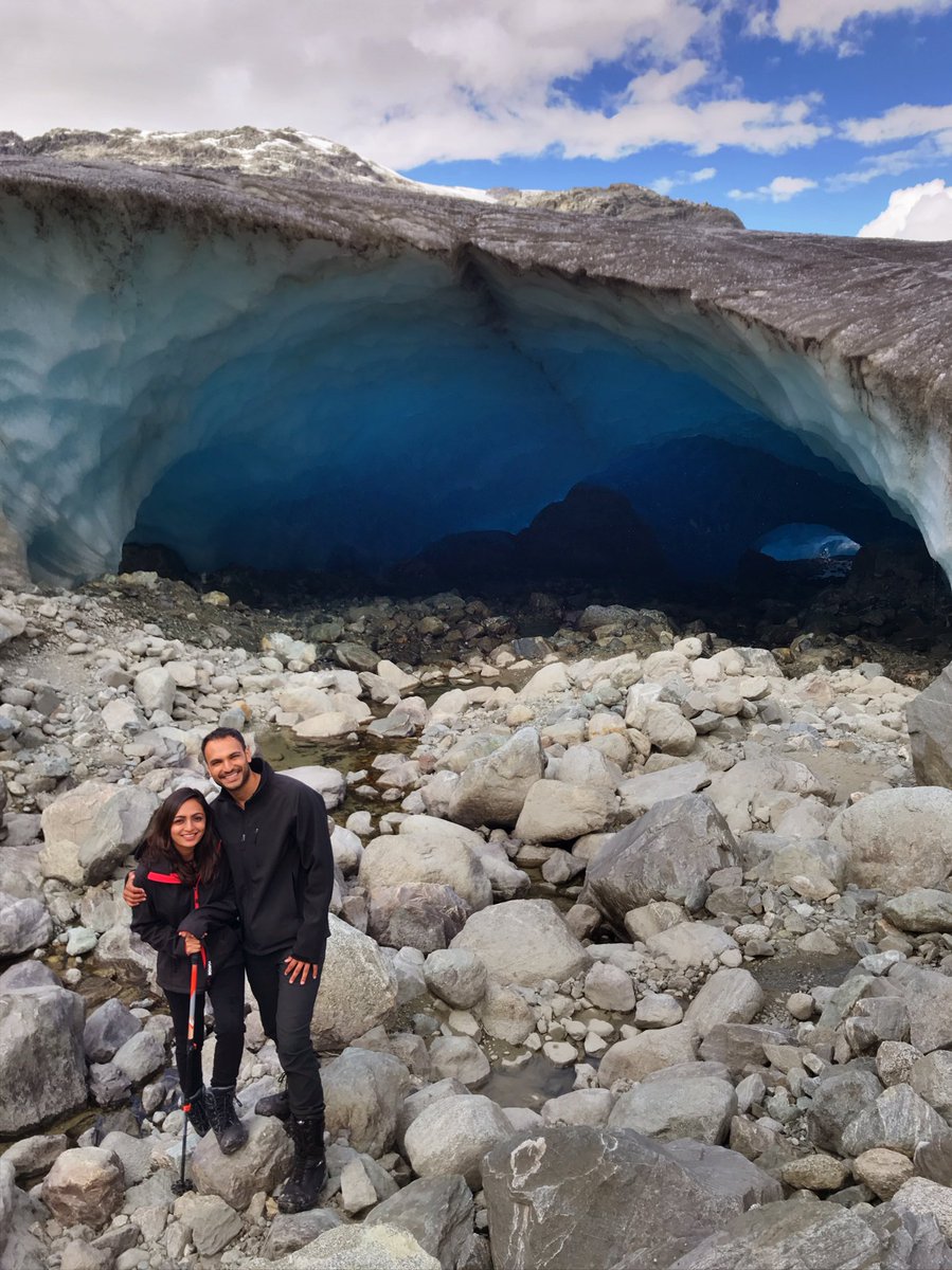 ArjunGuptaBK's tweet image. We went into an ice cave on a glacier. I am still breathless. The world is an epic place!