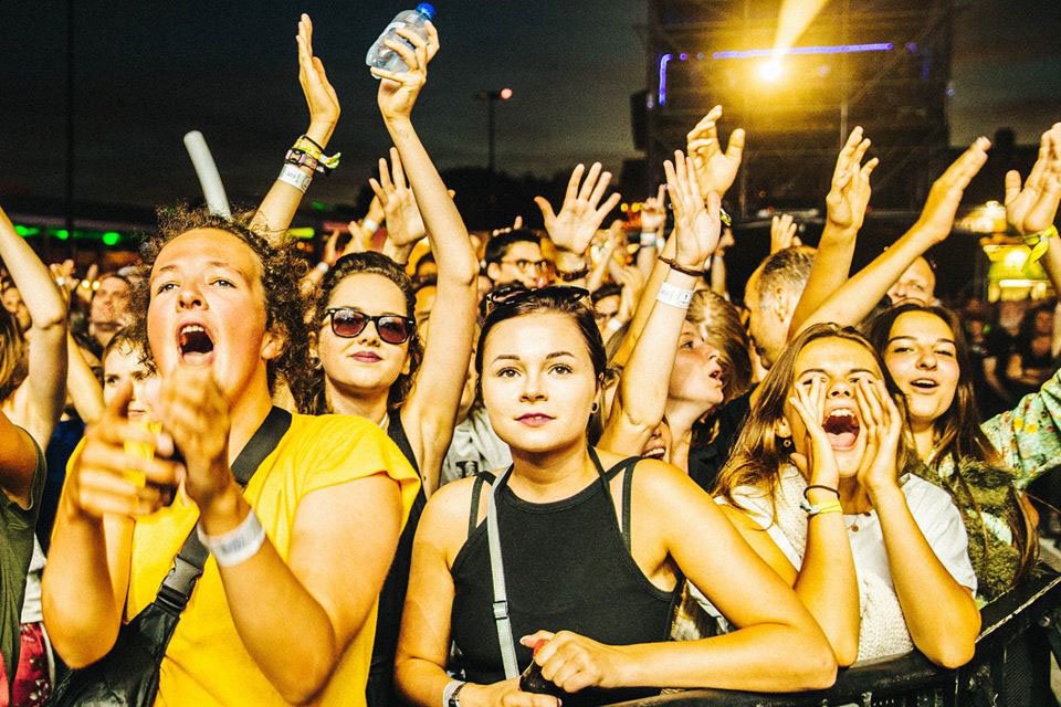 DeZutterSarah's tweet photo. What a night, what a night. #lf18 #lokersefeesten @LokerseFeesten #DieAntwoord #Coely https://t.co/VdN4spppF6