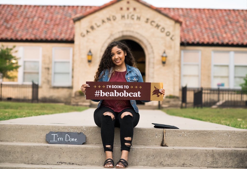 TexasState23's tweet photo. Kayla Porter ( @kaylaxoporter )
Major: Pre-Nursing
From: Dallas, Tx
#Txstate22 #TexasState22 #Txst22 https://t.co/B0n8T5PdvC
