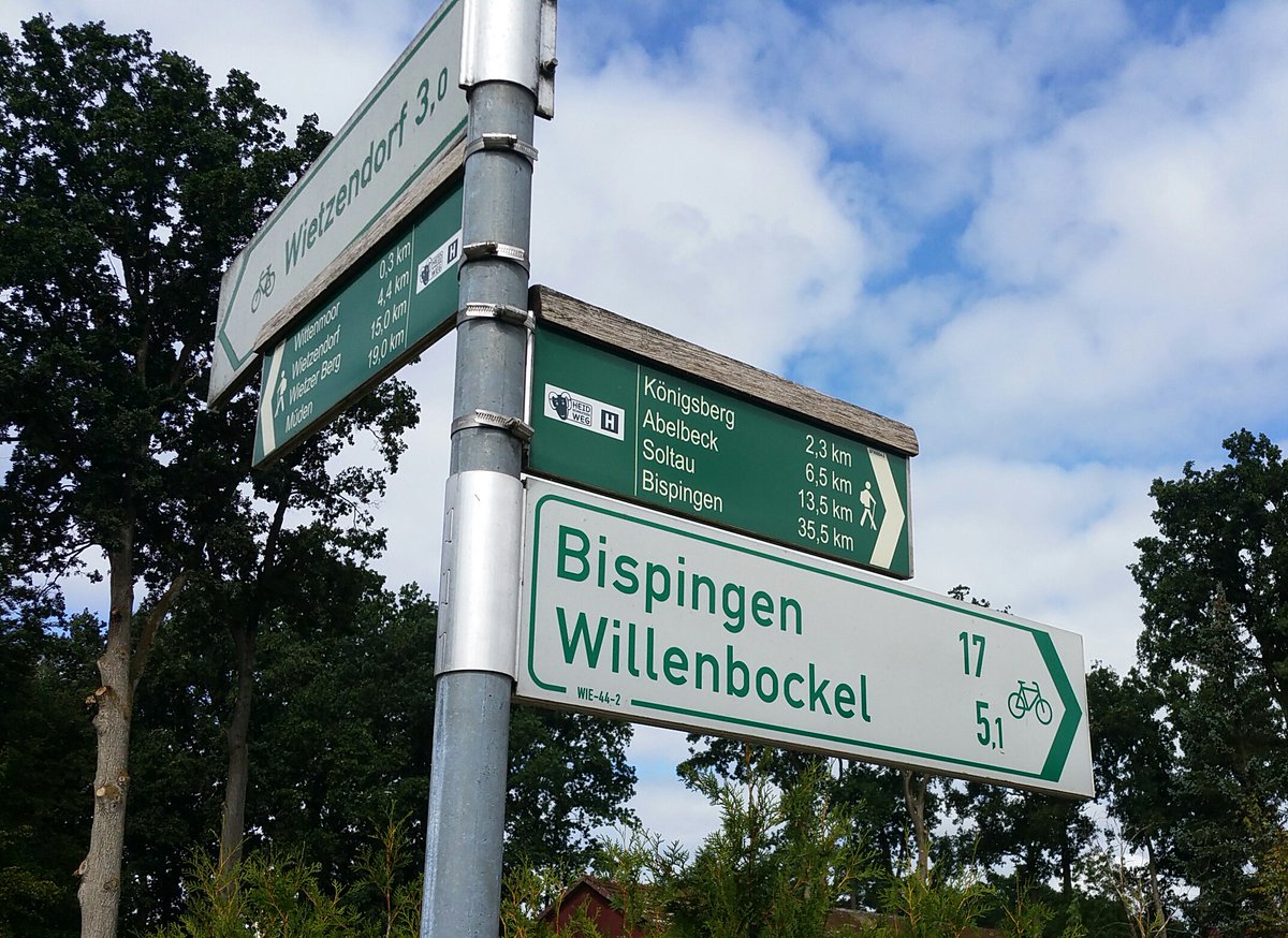 schusterjunge's tweet image. So &apos;ne Gemeinheit: Zu Fuß 35,5 km, mit dem Fahrrad nur 17! :-o #derWegistdasZiel