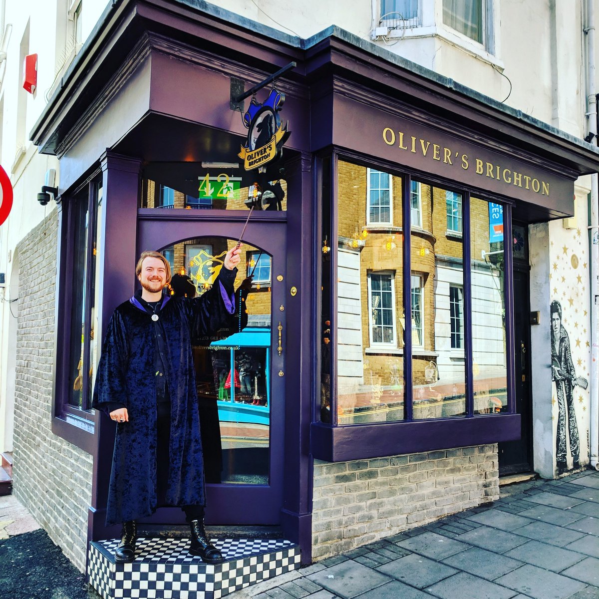 Oliver S Brighton On Twitter Want To Be My New Full Time Wizard S Apprentice Aged 18 Live In Brighton Area Email Spell Oliversbrighton Co Uk With Your Cv A Paragraph Letting Me Know Why