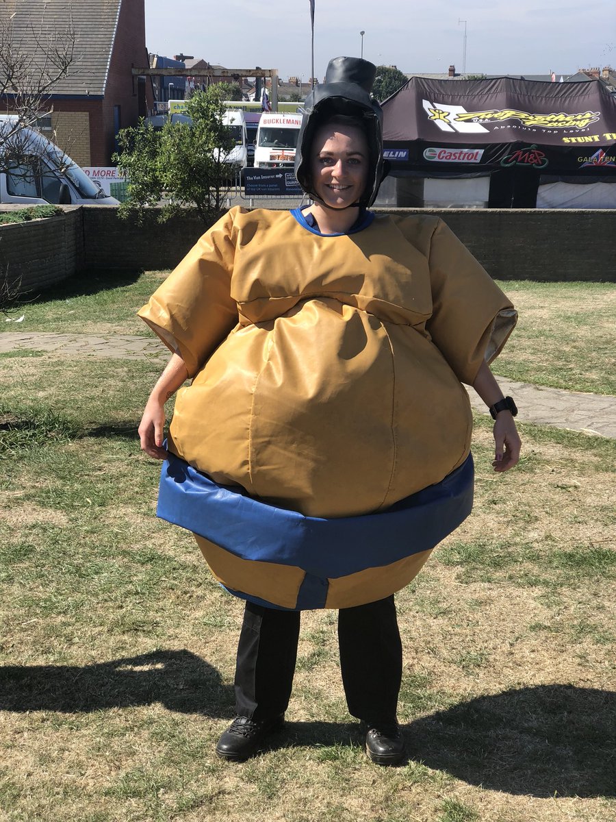 PCSODarrenB's tweet photo. Oppos turn in the red man suit #officertraining #ost #sumowrestler #withfest #CommunityEngagement https://t.co/2L2Z8jax02