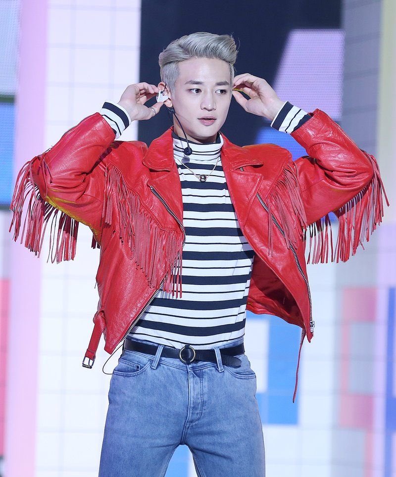 bestofminho's tweet photo. country boy i love youuuu 🤠 https://t.co/fEbQGyKMje