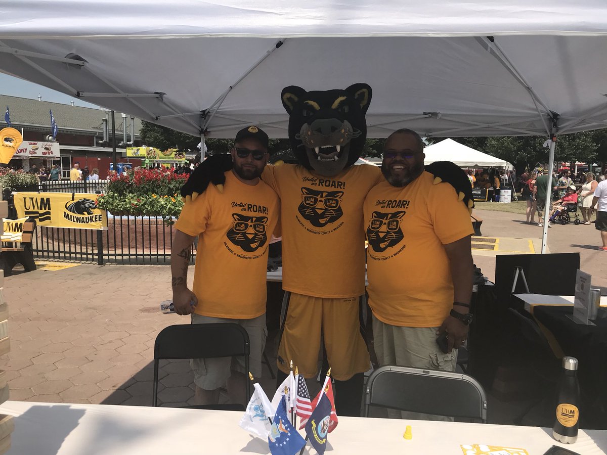 UWMAVRC's tweet photo. .@PouncePanther came to visit @UWMAVRC @wistatefair and he loved our MAVRC gear! Go Panthers! #UWMDay #SupportOurTroops https://t.co/HuuS0GqaEi