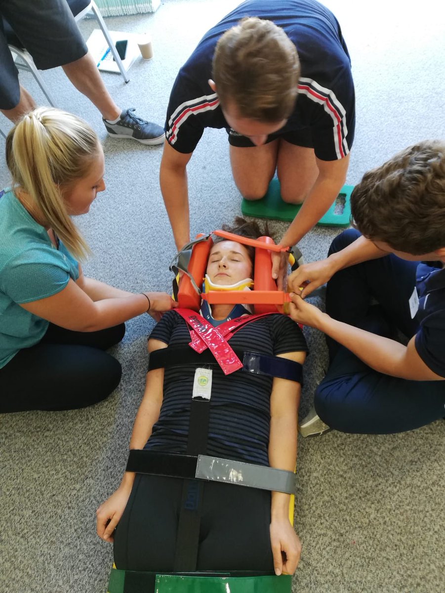 Lubasmedical's tweet image. Day 2 of the ‘Sports Trauma Management’ course, practicing spinal management. #SportsTraumaManagement #SpinalManagement