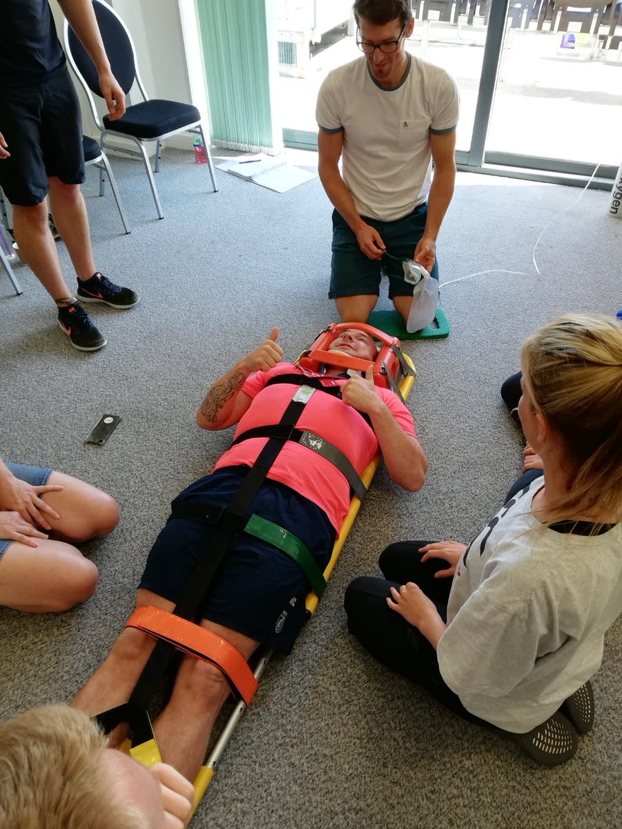 Lubasmedical's tweet image. Day 2 of the ‘Sports Trauma Management’ course, practicing spinal management. #SportsTraumaManagement #SpinalManagement