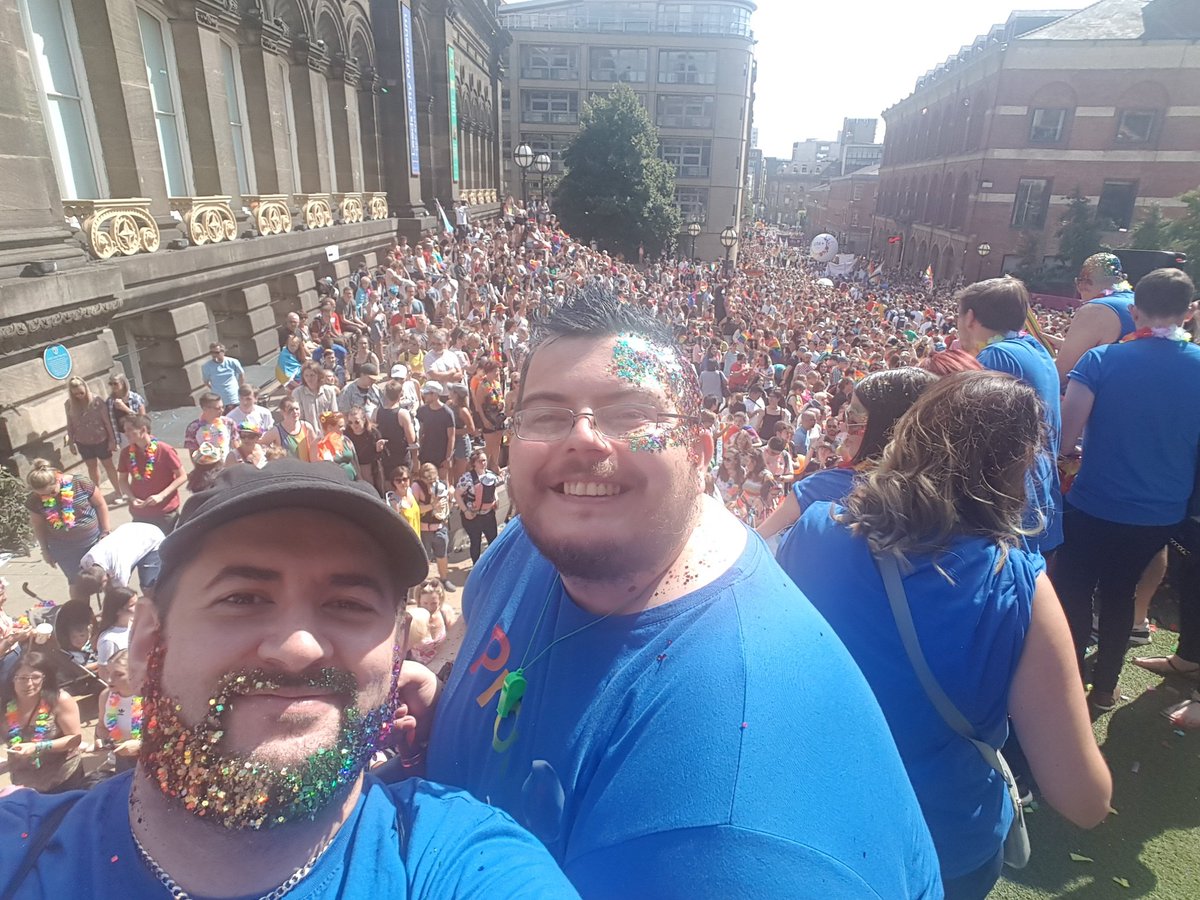 lxFortes's tweet image. Leeds definitely joined the party! #LeedsPride2018 #ProudAtO2