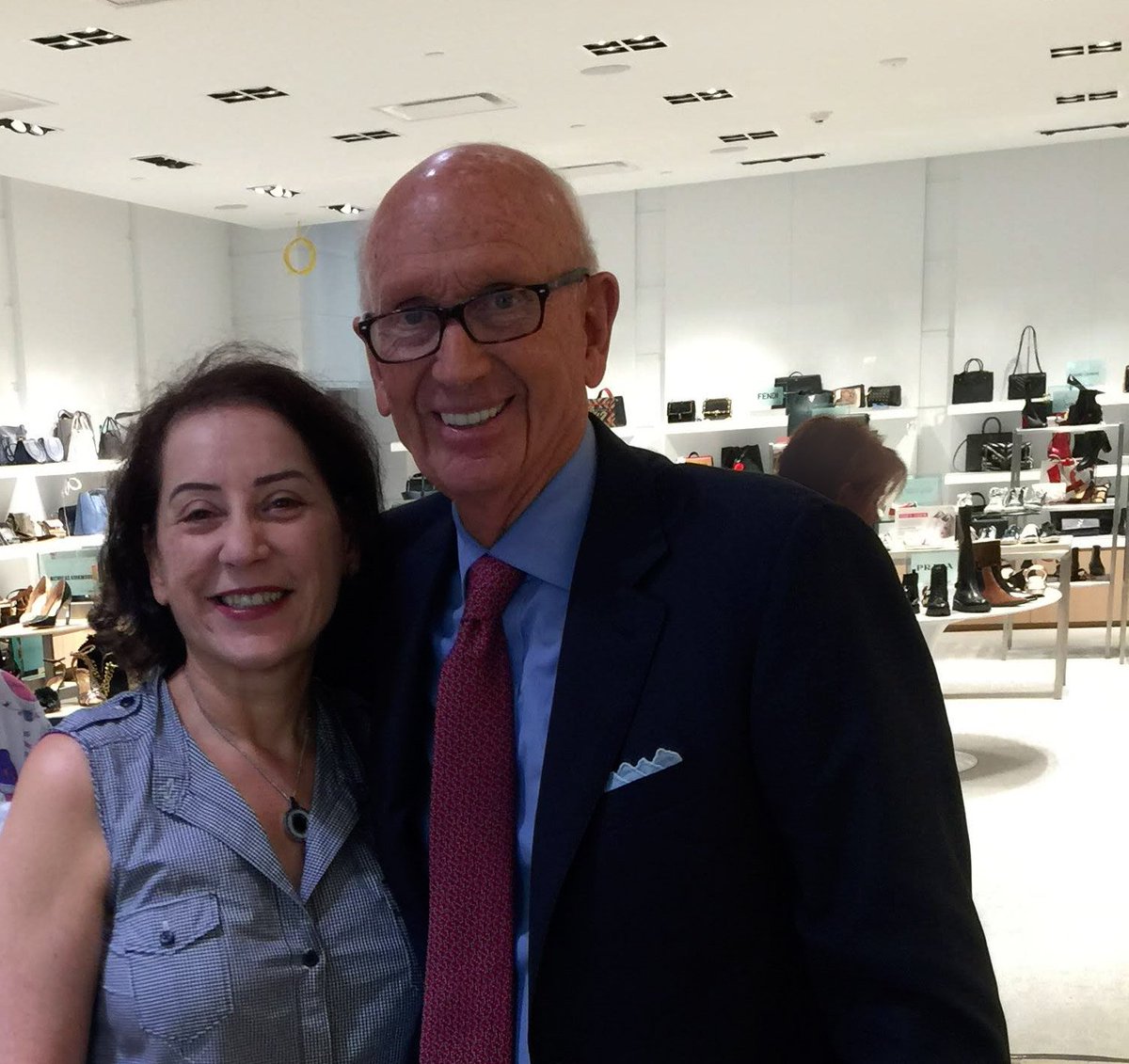 bluesuits's tweet image. It was a pleasure to talk Bluesuits with Bill Mithchell of Mithchell's  Luxury Brands Specialty Store. We share so many values and have similar experience with our clients. #mitchells #billmitchell