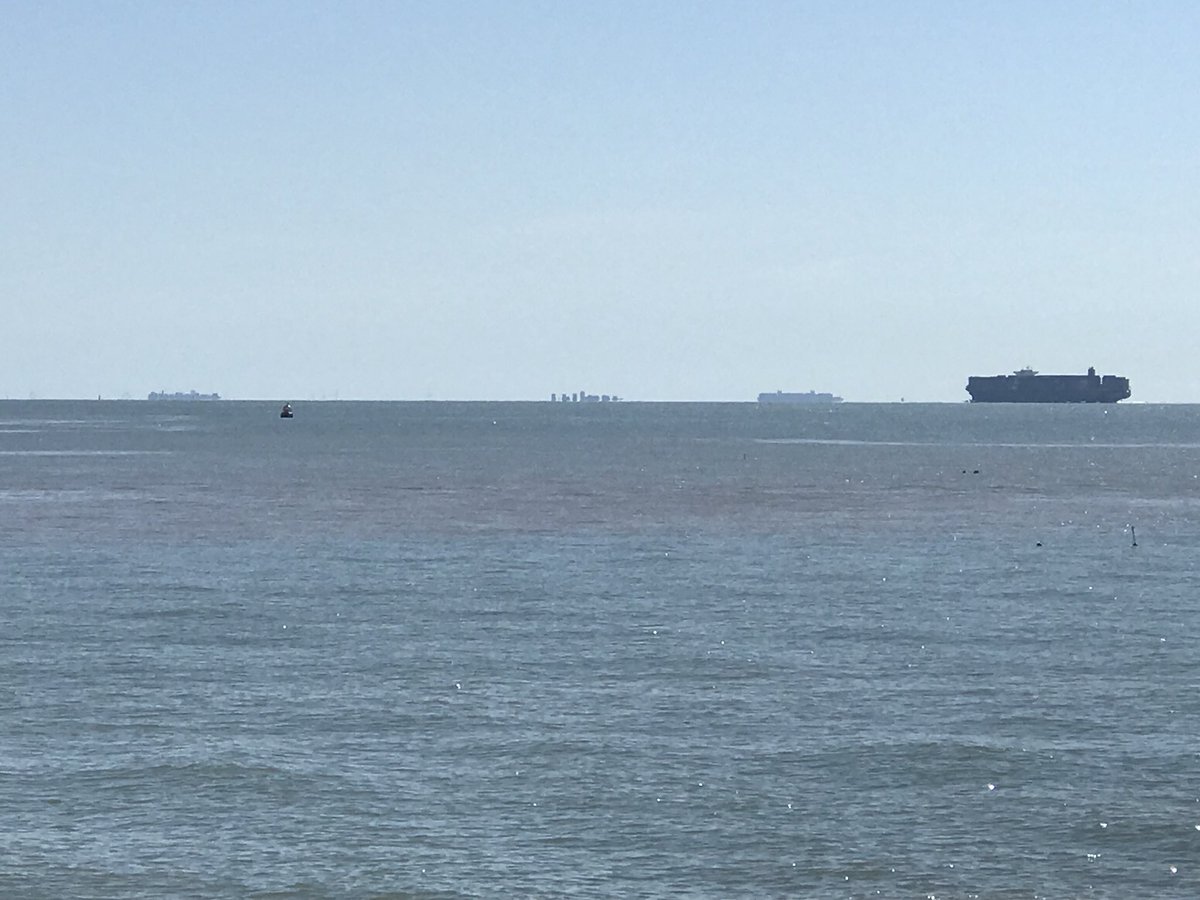 Today on Felixstowe sea front conditions have been so clear you could see Belgium buildings 100 miles plus ;) #flatearth #nocurve #yehright
