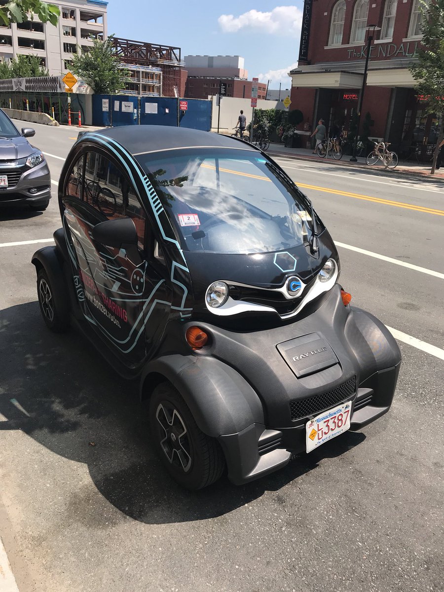 evxpat's tweet photo. Spotted this @Rayttle beauty in #Cambridge today. Very similar to @RenaultZE #twizzy and looks equally as fun. Perfect for my city trips around #Boston https://t.co/hdz1M0fgg1