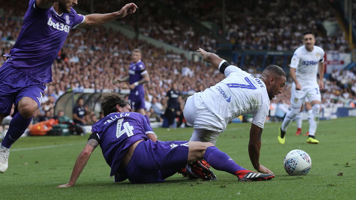 Leeds United tweet media