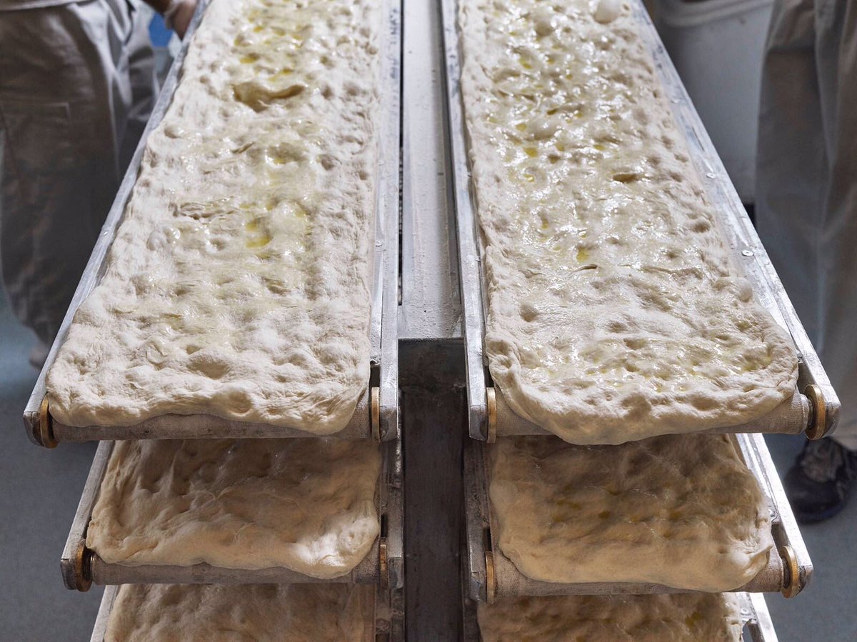 spianatabakery's tweet image. Spianata bread - stretched, prodded and ready to be stone baked @SpianataLondon @LDNBridgeCity #londonbridge #morelondon #italianbread #justbaked #stonebaked #mylondon #foodies