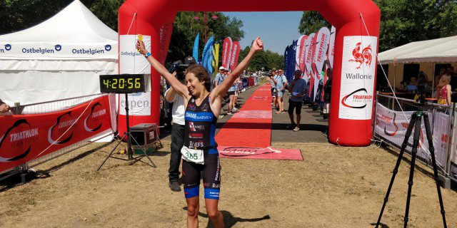 Alexis Krug en Xenia Luxem pakken titels in Eupen - 3athlon.be/alexis-krug-en…