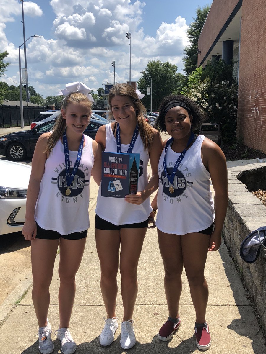 MHSVarJVCheer's tweet photo. Could not be more proud of these talented young ladies! Congrats on work earning the All American award at #SpiritExpress cheerleading camp! London here we come! #AllAmerican @katieday01 @KamarimichelleG @SpainhourPeyton https://t.co/wK6swNB8xv