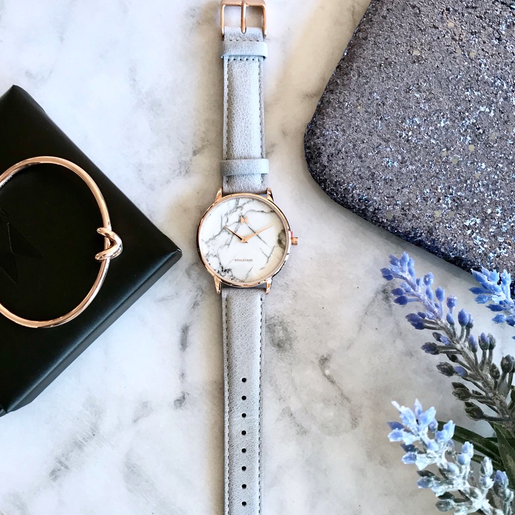 meerustyle's tweet photo. Sunday style 💕 Love this combination of rose gold and marble. So impressed with the range of #watches, sunglasses and bangles from @mvmt Use code ‘meerustyle15’ for $15 off your purchase #jointhemvmt #lifestyle #marblewatch #rosegold https://t.co/E1btUHYyQQ