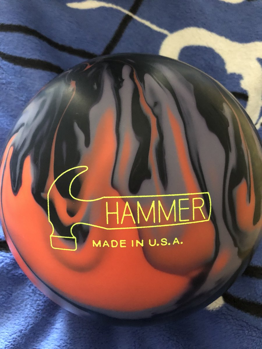 FloppyPENGuinn's tweet image. I don’t know if I’ve ever seen a more stunning color design or good looking bowling ball from @HammerBowling! My brand new #DieselTorque came in Friday after we left for Austin. Now that I’m back home I’m drilling it tomorrow b4 sport league on shark! #EBI #NothingHitsLikeAHammer