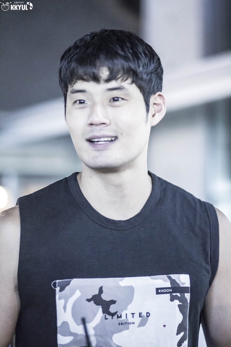 나시맨....옷 디게 많다...