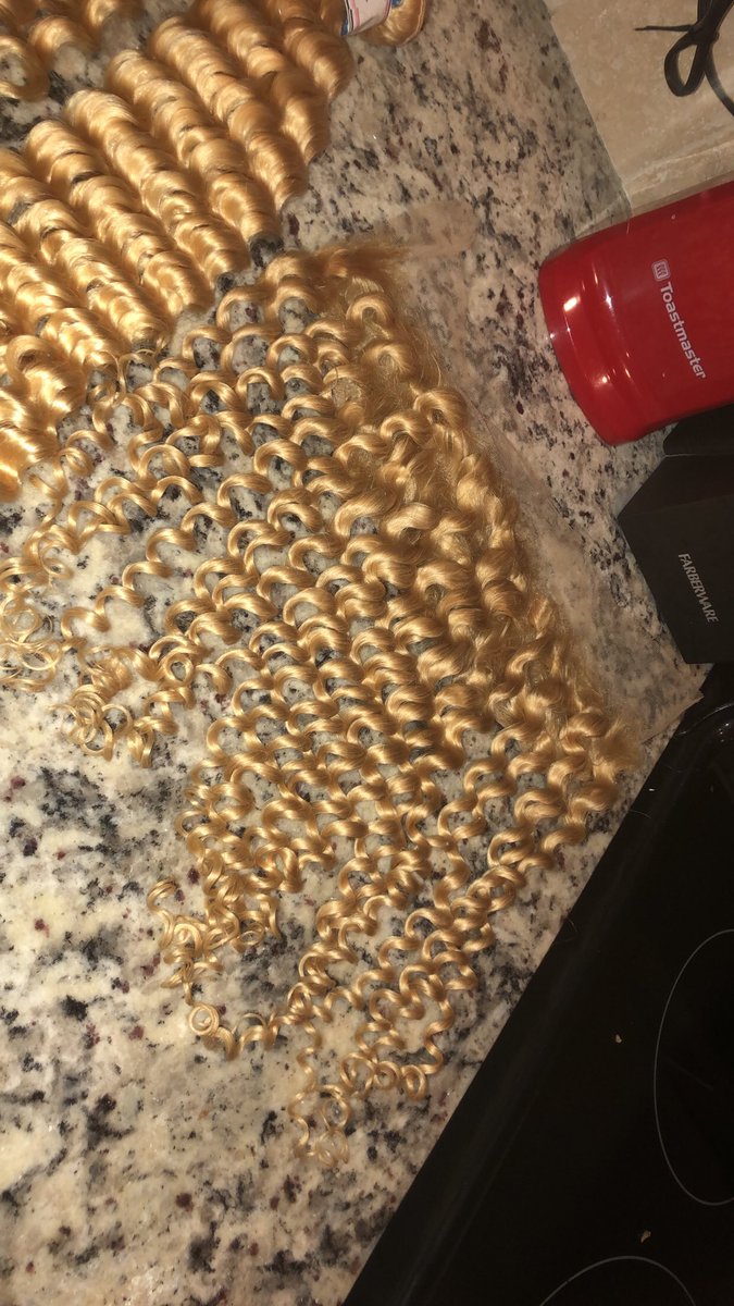 CynCityBundles's tweet photo. FROM THIS to THAT😍
Are You Cynning Yet? 🤪
#ShopCynCityBundles
#DfwBundles #Bundles
#BundleDeals #BundlesDeal
#DeepWave #613Deepwave #DfwStylist #ColoredBundles #Frontal #FrontalSewIn
Shop with best or look a mess like the rest🤷🏽♀️ https://t.co/ca5x1CJ7Eb