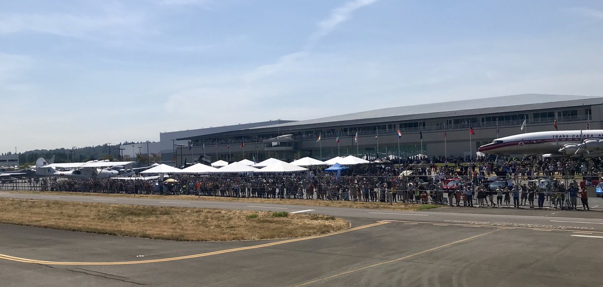 The <a href="/museumofflight/">The Museum of Flight</a> was packed today just to watch the aircraft depart and arrive.  I always feel the love in Seattle.  #BertsRollin #FatAlbert #BlueAngels #SeafairIsSummer