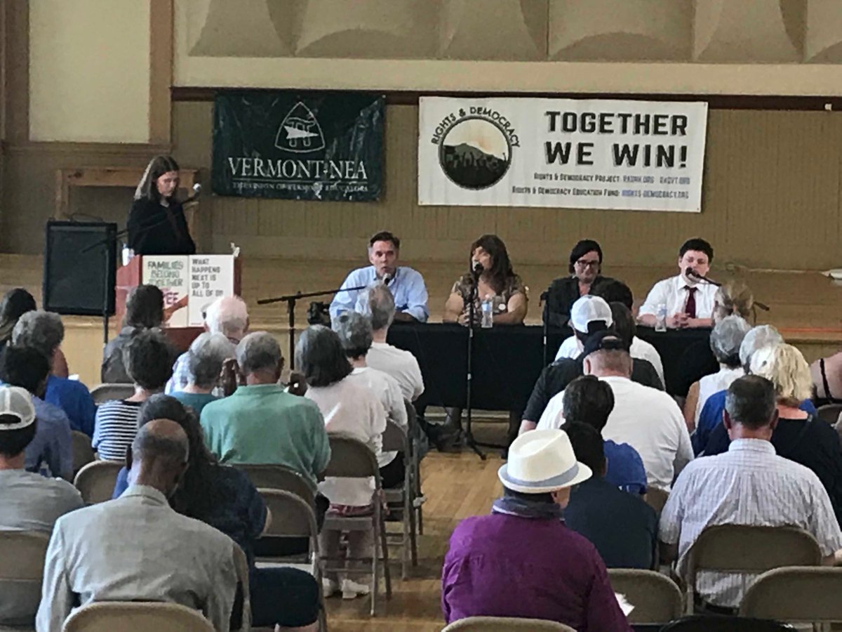 ilikemikevt's tweet photo. Great to see so many neighbors out Meeting the Gov candidates today. ⁦@RightsVT⁩ thanks! #vtpoli in #StAVT https://t.co/vkPAwZ74VB
