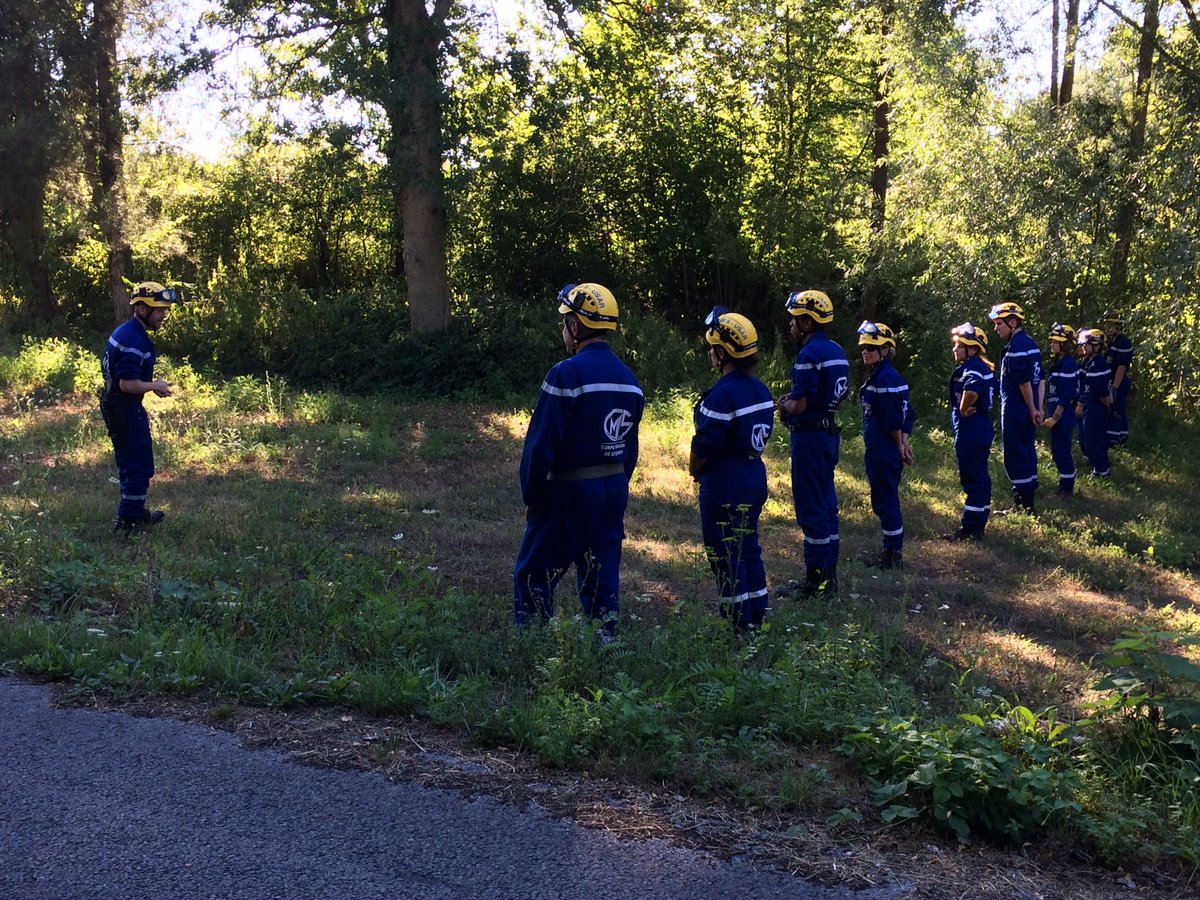 J2: les équipiers comme les techniciens rentrent dans le vif des apprentissages