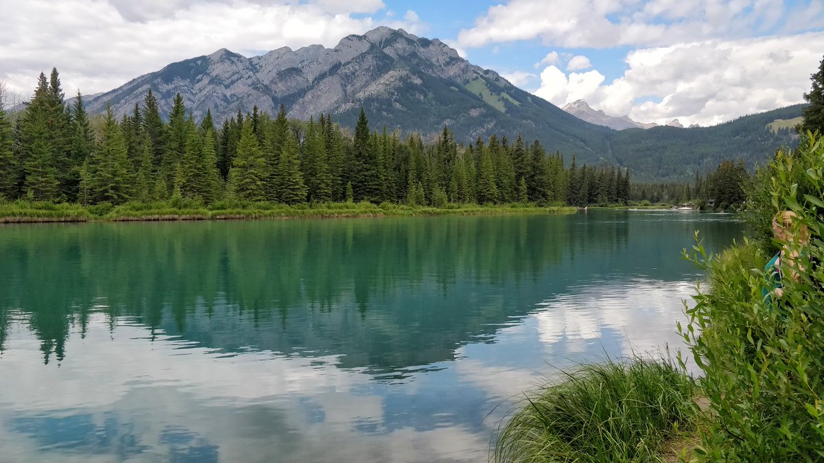 Calgary to Banff mountain scenery