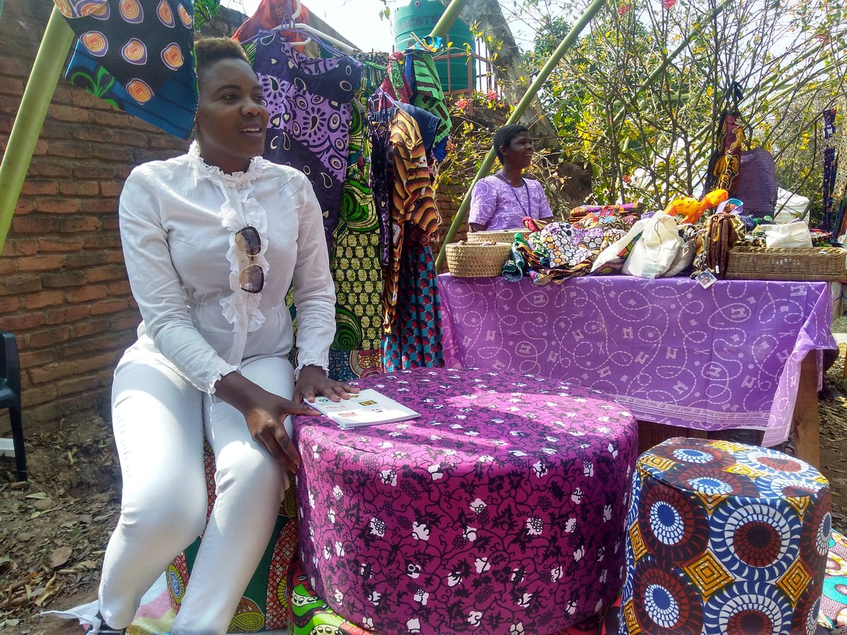 Carol_Marjo's tweet photo. Entrepreneurship in skills development plays a vital role in sustainable development
 @Blantyre Farmers Market
#localresources
#YouthDevelopment
#WomenEmpowerment https://t.co/309jnb7z1X