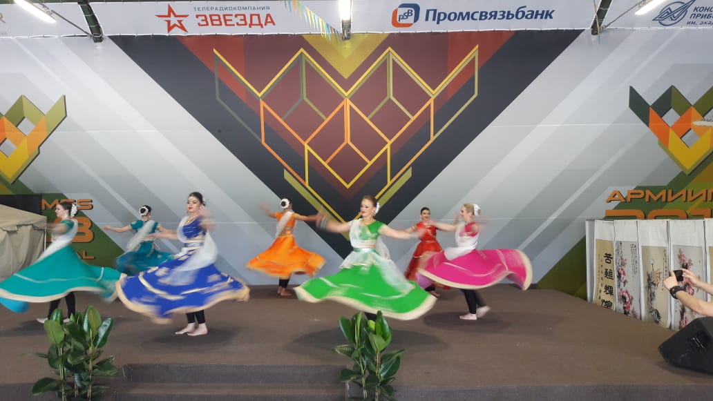 IndEmbMoscow's tweet photo. #DayofIndia was celebrated at the #InternationalArmyGames2018 Games at Alabino Ranges on August 4,2018. More than 2500 visitors went back spell bound by the performances and with a little bit of Indian culture embedded in their hearts. https://t.co/yxHnqdynpR