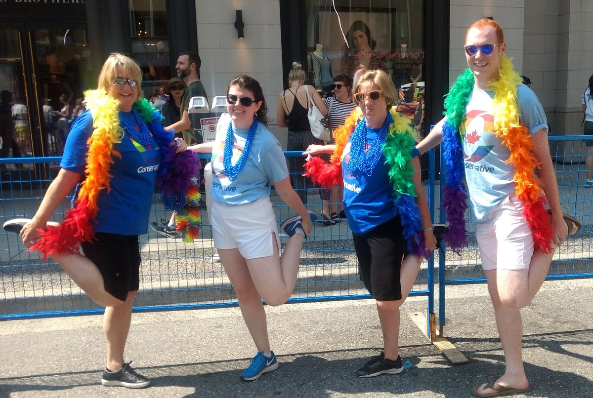 VanCentreCPC's tweet photo. Gotta limber up to stay healthy when we unleash our dance moves 
at @VancouverPride! 

#BeYouVancouver #Pride2018 #VanPride #Pride #VanPride2018

#CpcPride #ToryPride #PrideInCPC #ProudToBeCPC https://t.co/zgvMUfnqTL