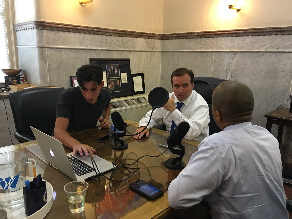 voteSmitherman's tweet photo. This week on #IndependentlySpeaking I sat down with Cincinnati Mayor @JohnCranley to talk about the homeless camps that are set up in downtown Cincinnati. Take a listen on @iTunes, @GooglePlay, and @libsyn. https://t.co/gKsZr6UWvx https://t.co/8NU2FKA7fl