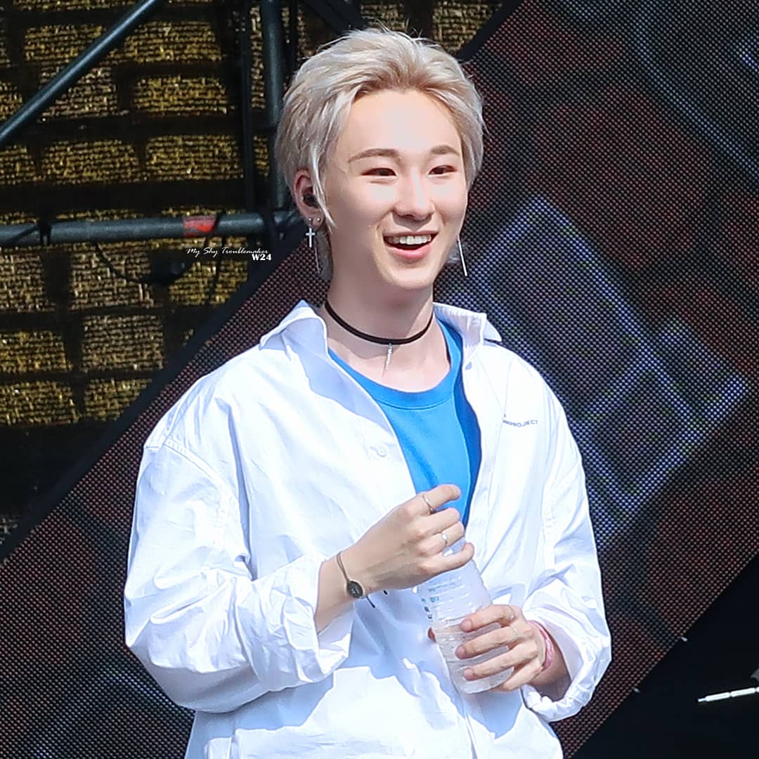 parkaaronpics's tweet photo. 180803 © my shy troublemaker #aaron #아론 #W24 #더블유24 https://t.co/Rlg0as13KN