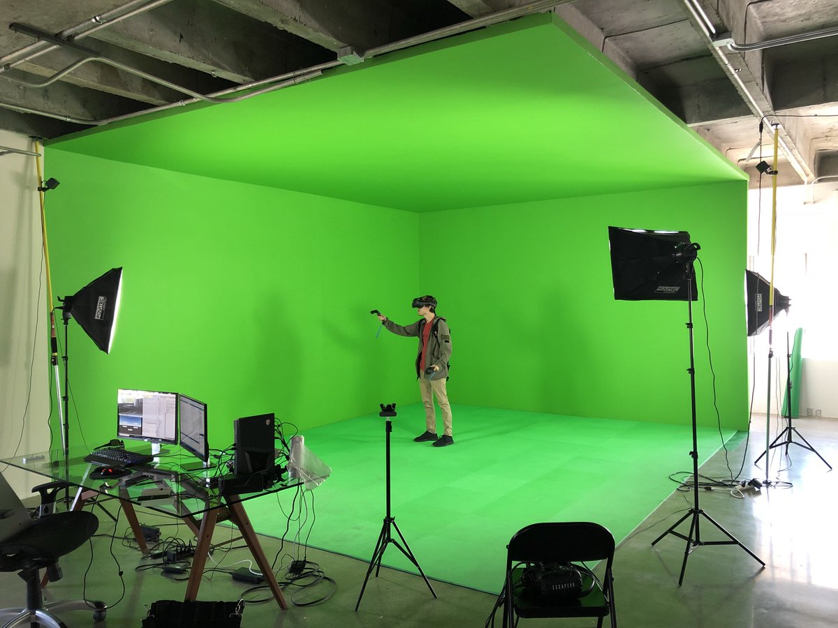 EscapeVRGames's tweet image. Messin’ with mixed reality

#vr #virtualreality #mixedreality #mr #isthisreallife #vrforbusiness #greenscreen