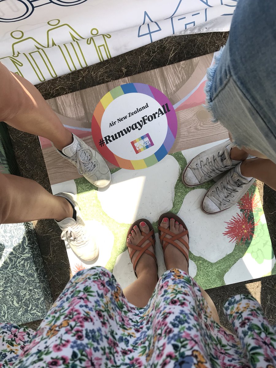 zoe_ferry's tweet image. Happy #vanpride2018 #runwayforall #getpacking