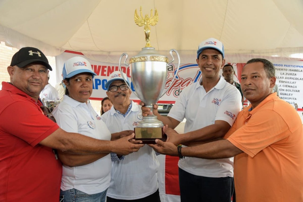 DomingoCG1's tweet photo. Ayer recorrimos el #Ozama con la antorcha de la #1raCopaDelRío un evento deportivo en el que participarán jóvenes de #ElCapotillo #Gualey #LaCienaga, entre otros. Siempre he dicho que el #Ozama y el #Isabela constituyen dos de las mayores virtudes de la ciudad de Santo Domingo. https://t.co/ubjjvjDZO0