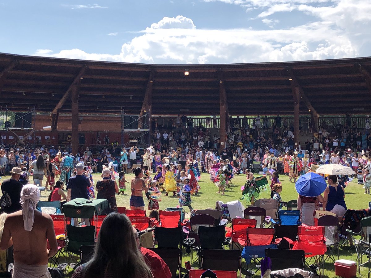 ErinnMah's tweet image. Had so much fun at #Kamloopa pow wow this weekend! Just look at these talented dancers